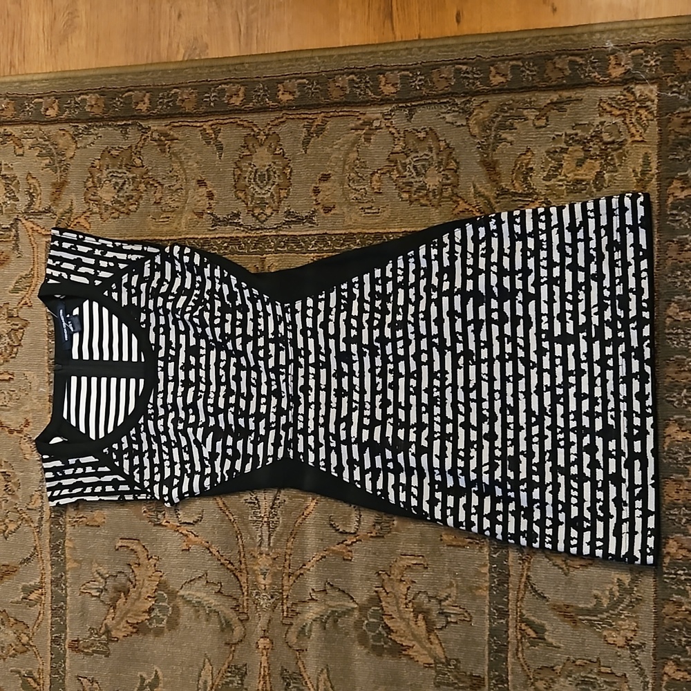 FRENCH CONNECTION DRESS